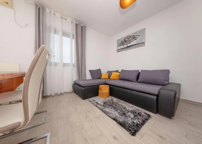 House Fontanele 풀라