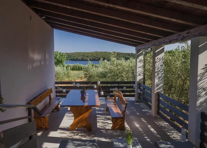 펜션 House Fontanele 풀라