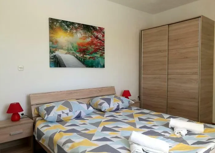 House Fontanele 펜션 풀라